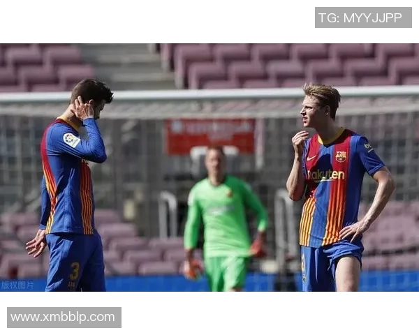 足坛惊雷：马拉多纳跌出前三？克马梅雷特神操作稳住局面！