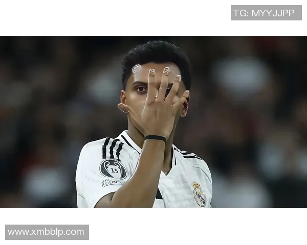 告别替补席的阴影:巴西老将的肺腑之言,皇马双子星的抉择未来 告别替补席的阴影:巴西老将的肺腑之言,皇马双子星的抉择未来